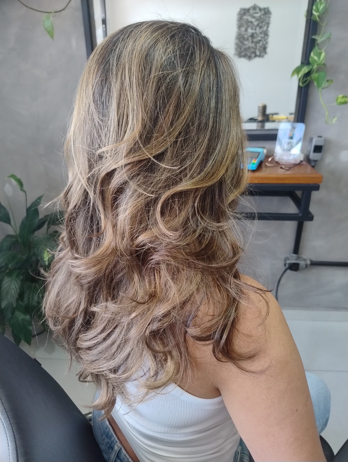 Balayage feito na Rose Hair, visto de trás